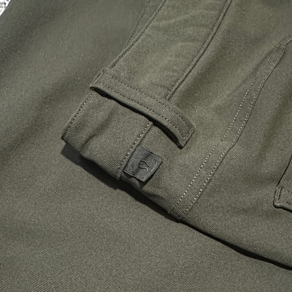 Lululemon Dark Green Trousers - Picture 2 of 3